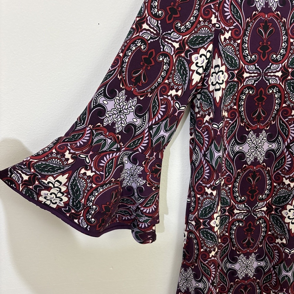 Chicos 1P Dress Maroon Purple Floral Geometric Flare Bell Sleeve Stretch Brunch - Picture 3 of 6